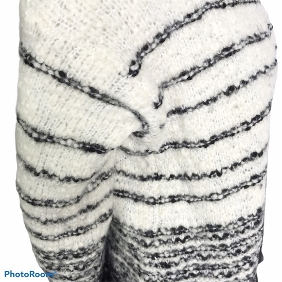 Vince black and white striped wool blend sweater - Picture 3 of 8